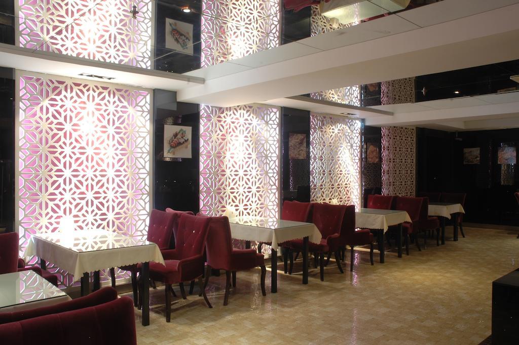Harbin Yakelai Holiday Hotel Экстерьер фото
