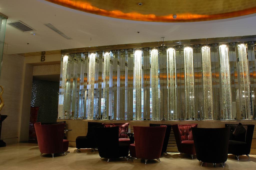 Harbin Yakelai Holiday Hotel Экстерьер фото