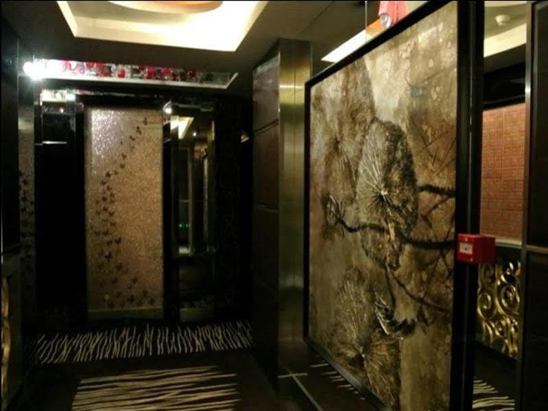 Harbin Yakelai Holiday Hotel Экстерьер фото